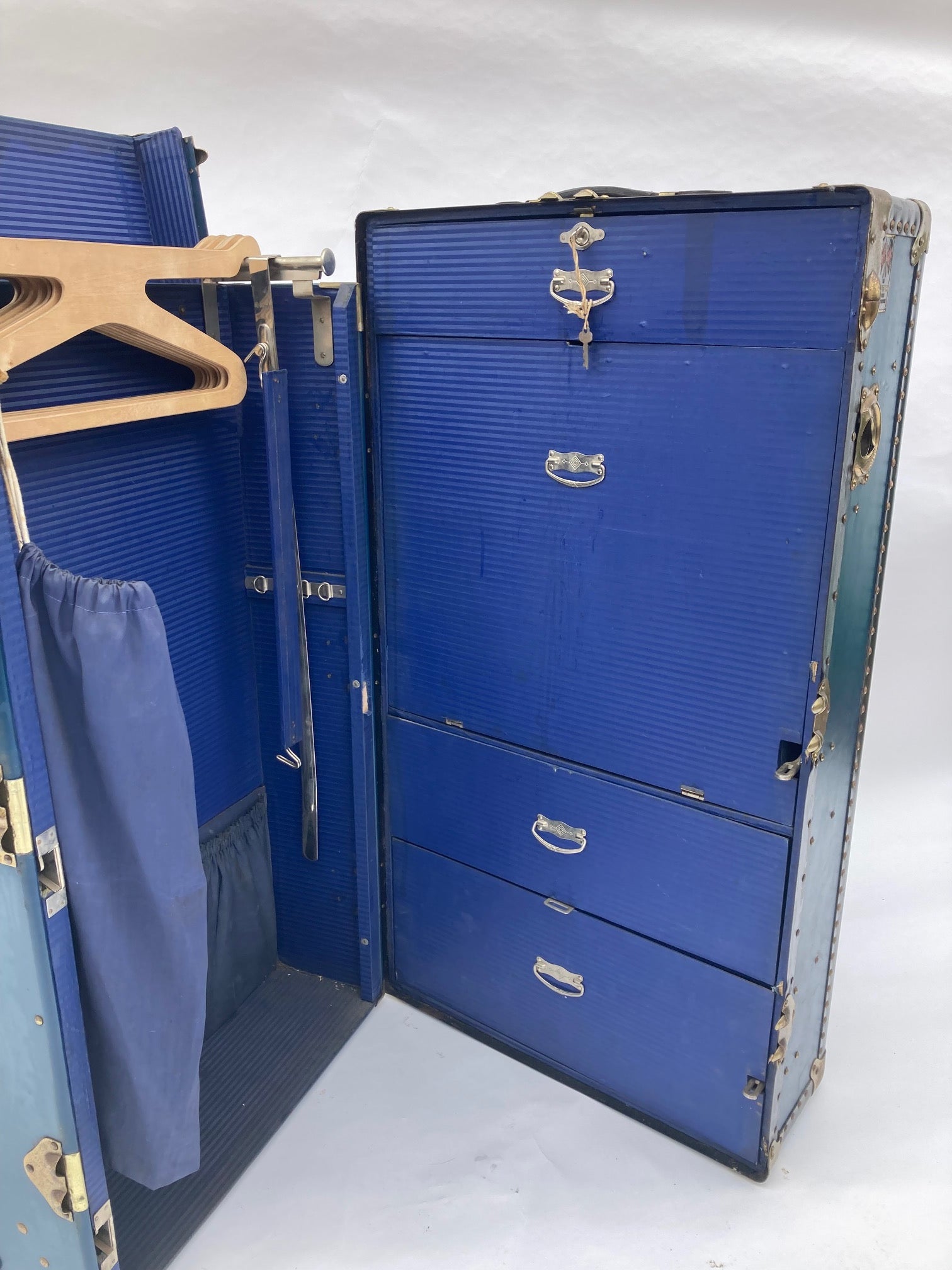 "THE VICTOR" Steamer Trunk / wardrobe, 1920's - Room Four