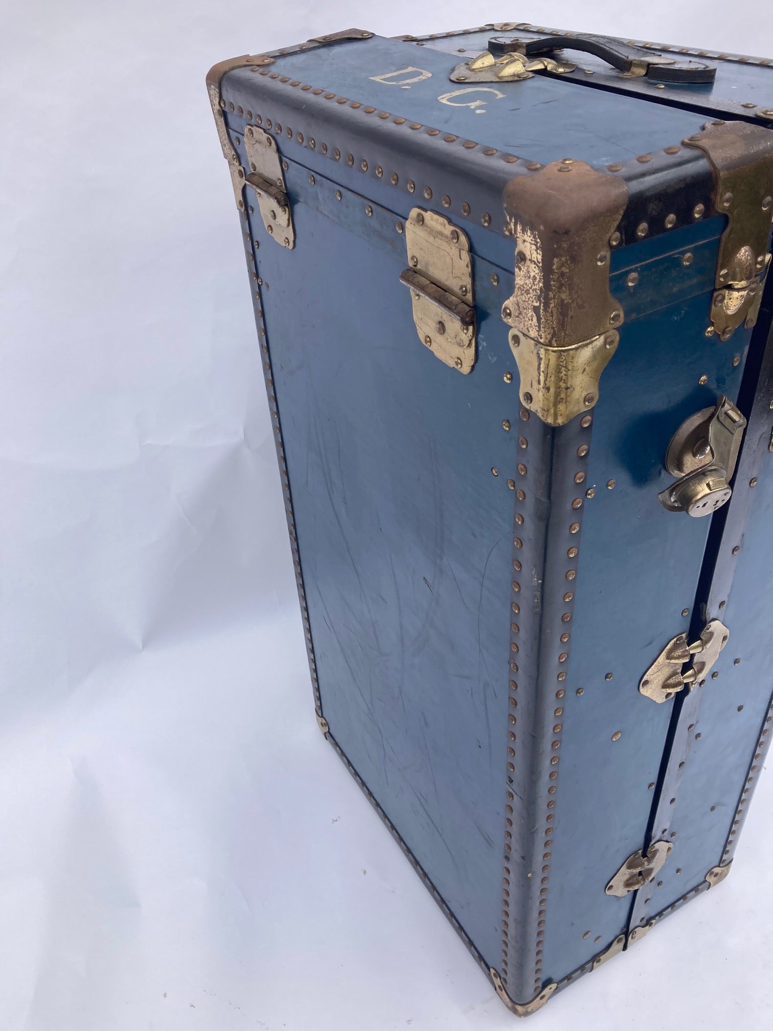 "THE VICTOR" Steamer Trunk / wardrobe, 1920's - Room Four