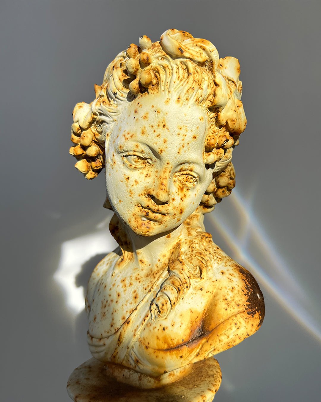 Garden Bust - La Jeune Fille - Room Four