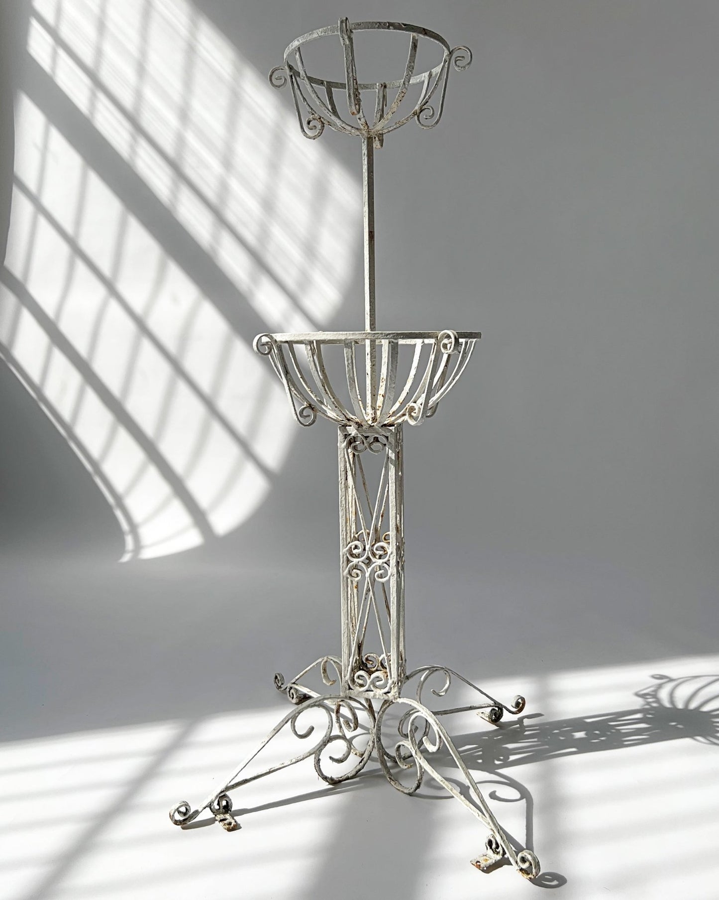 Iron Garden Planter - Room Four