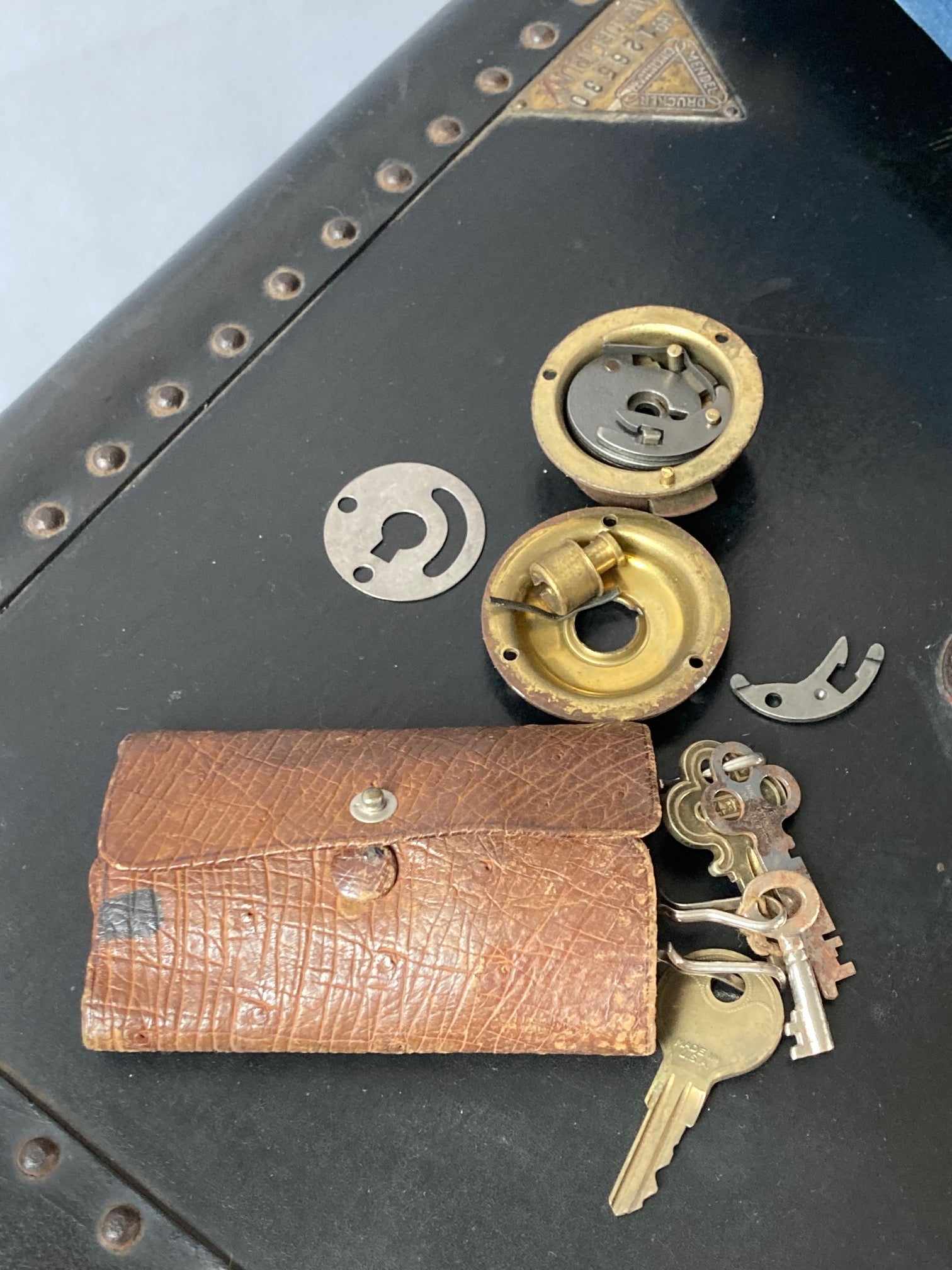 Steamer Trunk / wardrobe, 1920's - Room Four