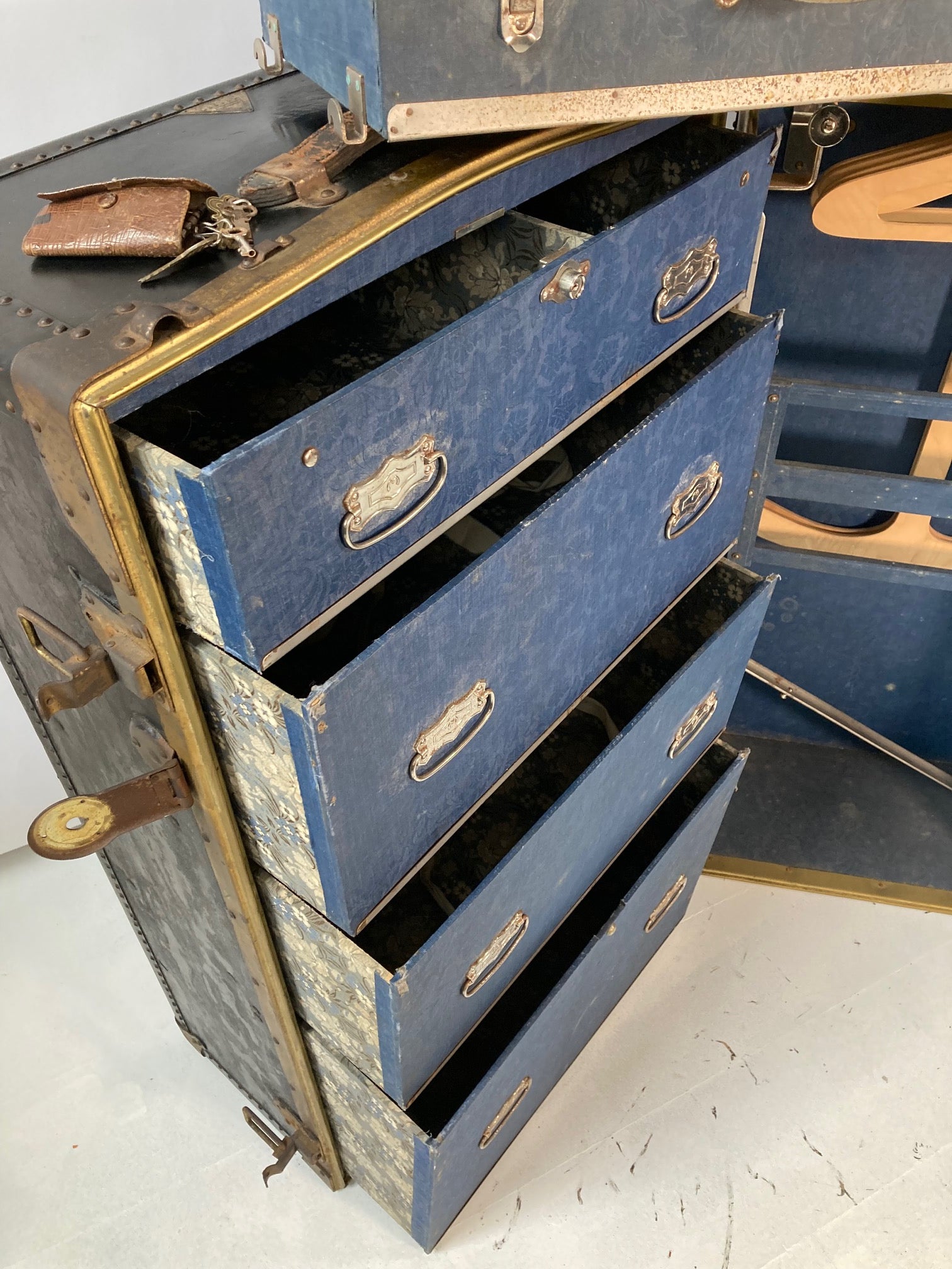 Steamer Trunk / wardrobe, 1920's - Room Four
