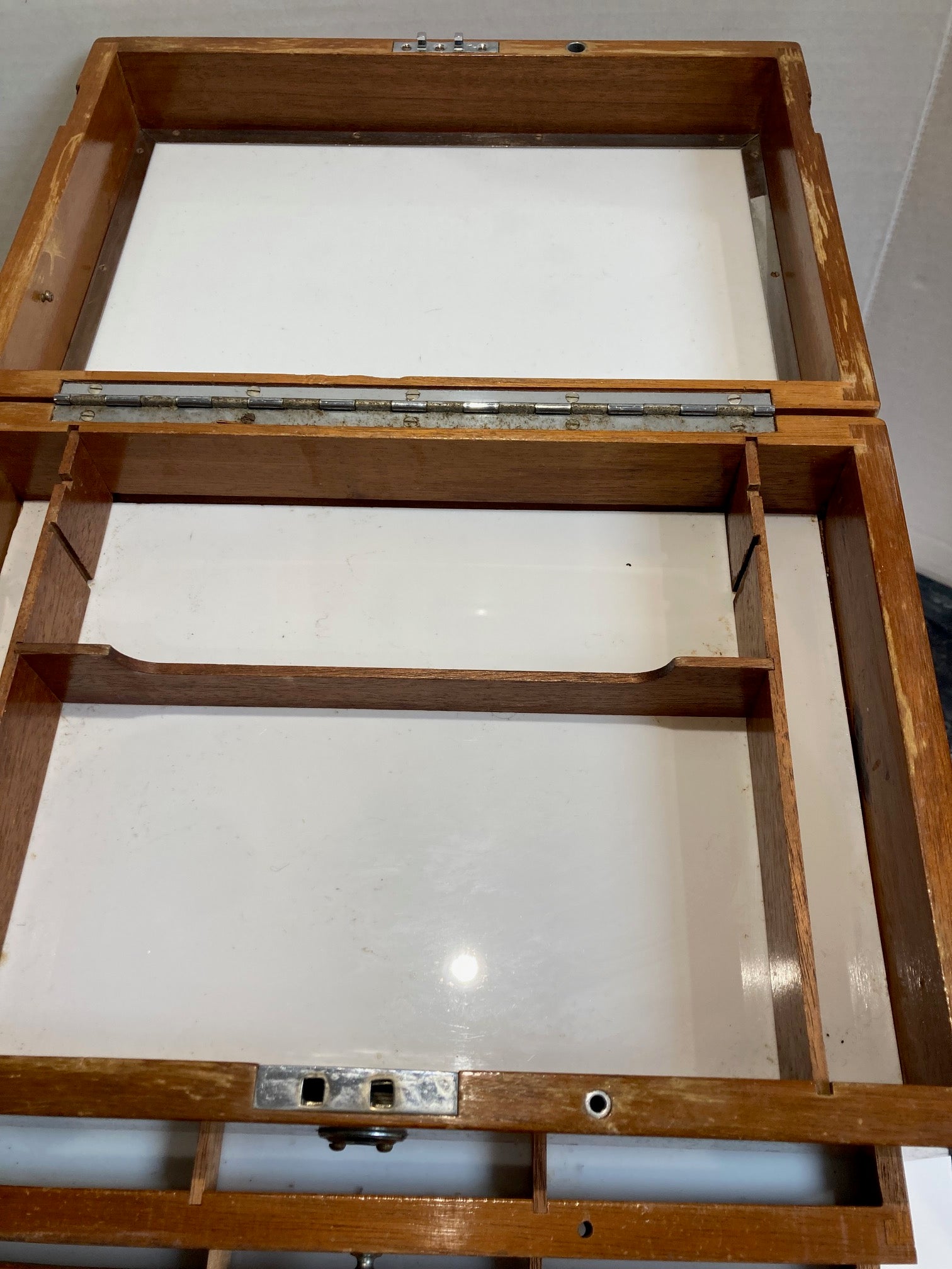 Dentist Cabinet - Room Four