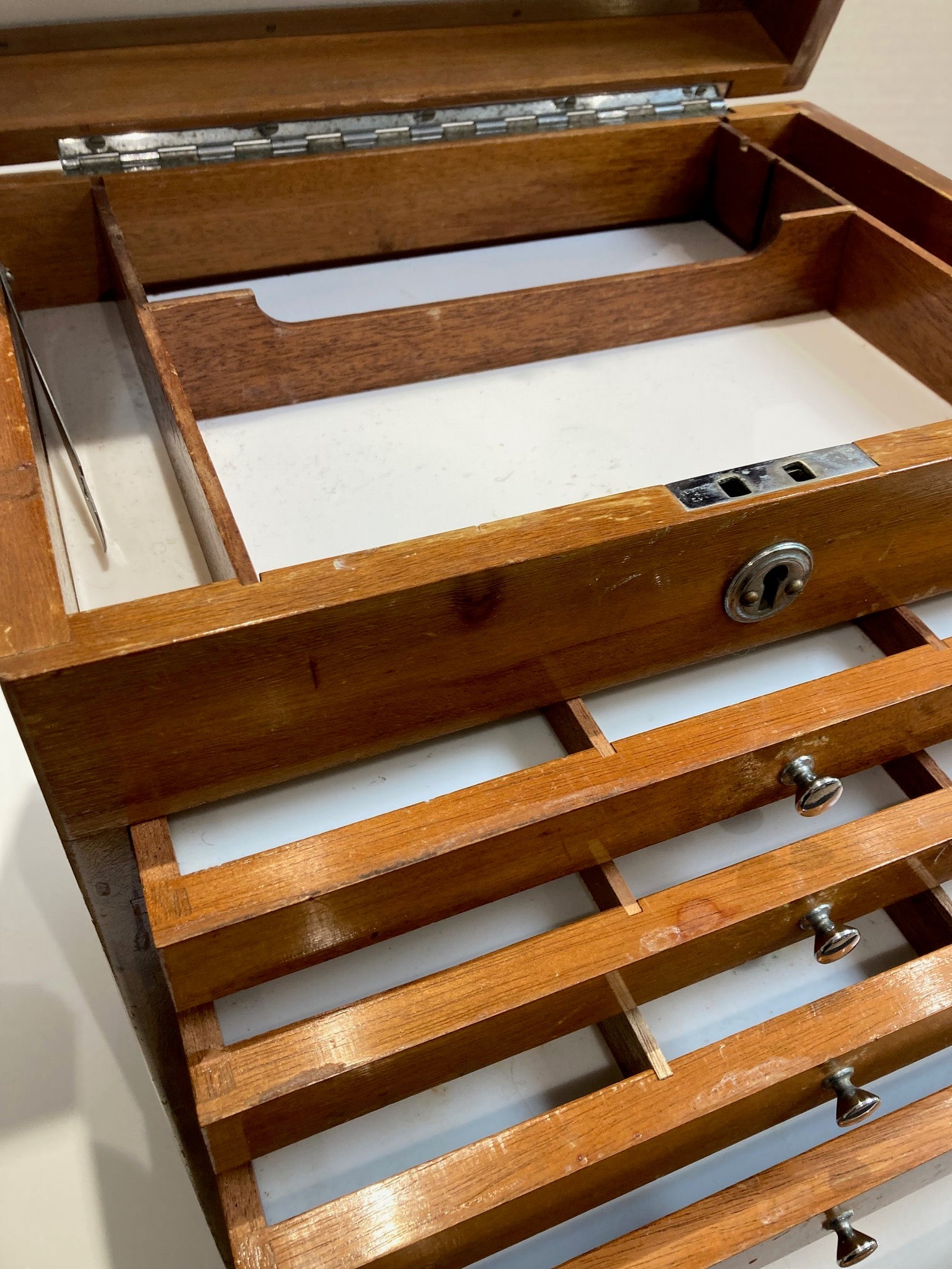Dentist Cabinet - Room Four