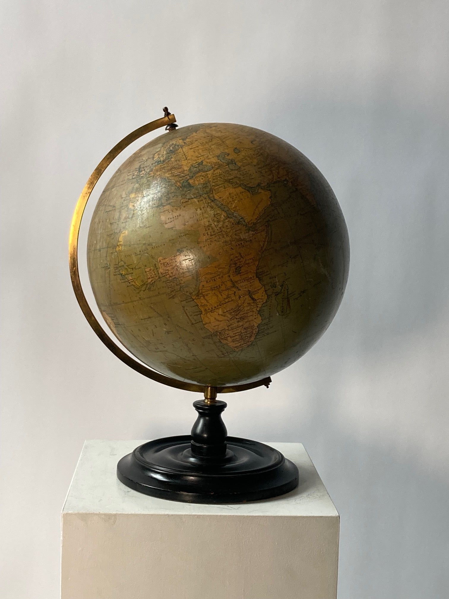 Philips' 12 Inch Terrestrial Globe - Room Four