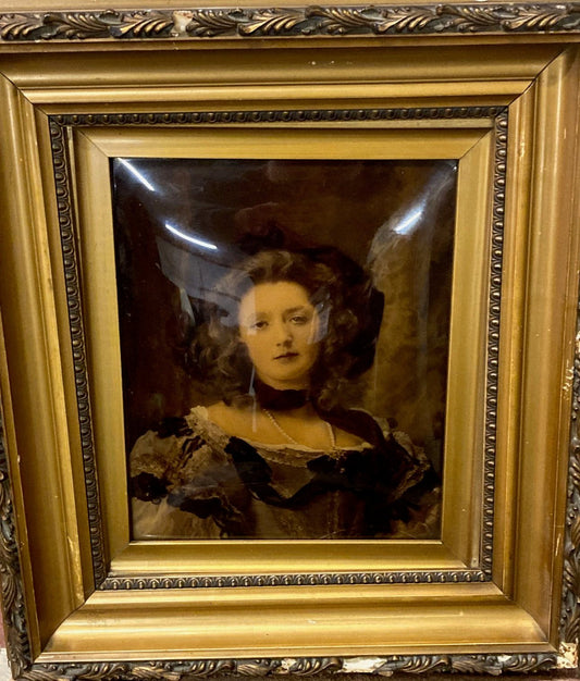 Victorian Lady Chrystoleum - Room Four