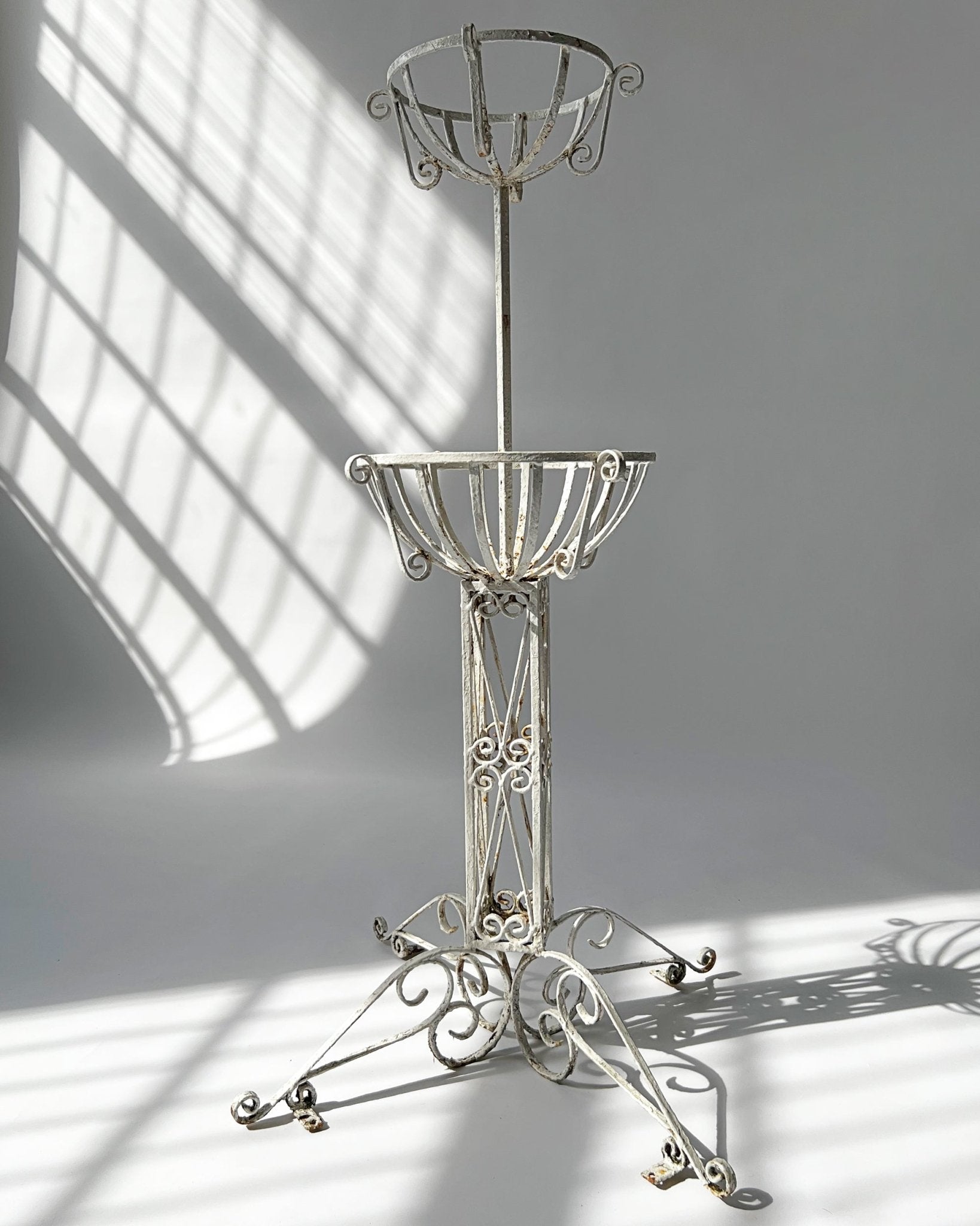 Iron Garden Planter - Room Four