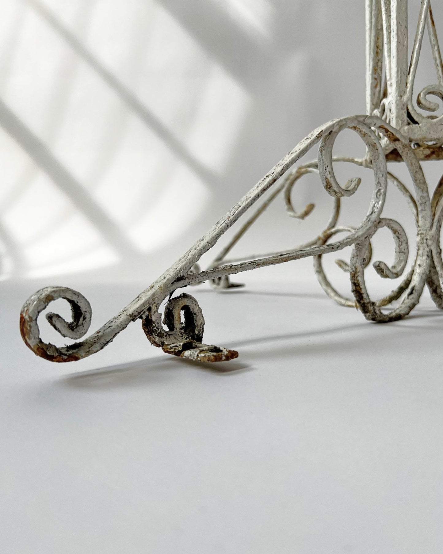Iron Garden Planter - Room Four