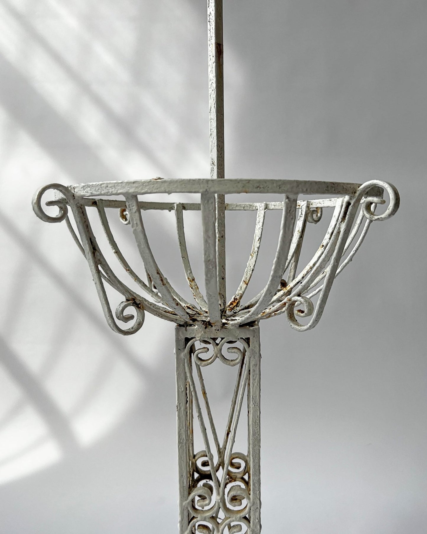Iron Garden Planter - Room Four