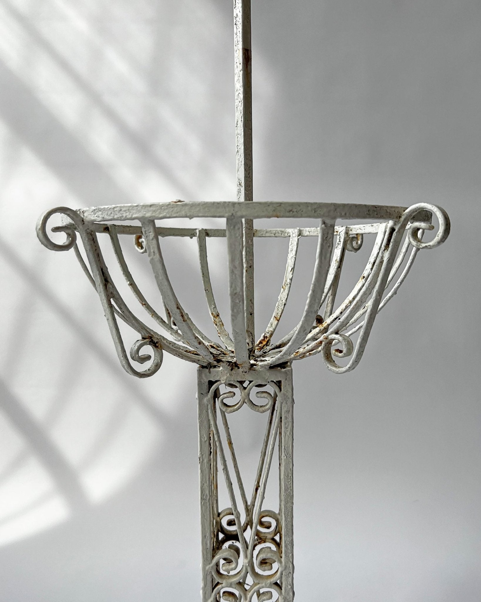 Iron Garden Planter - Room Four