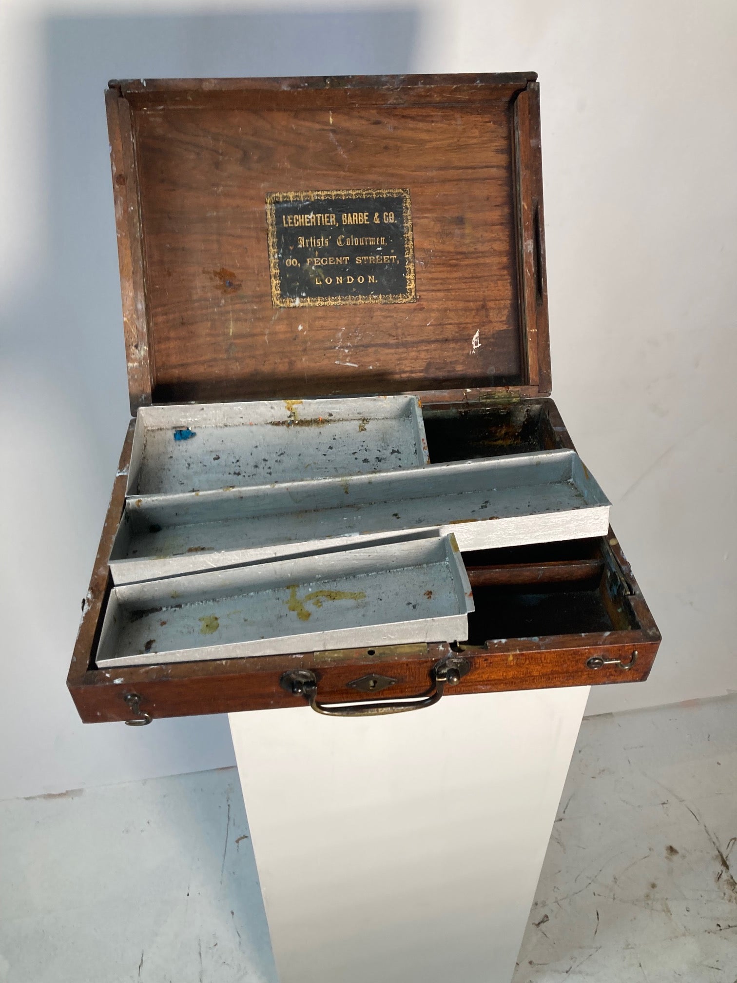 LECHERTIER ARTIST PAINT BOX - Room Four
