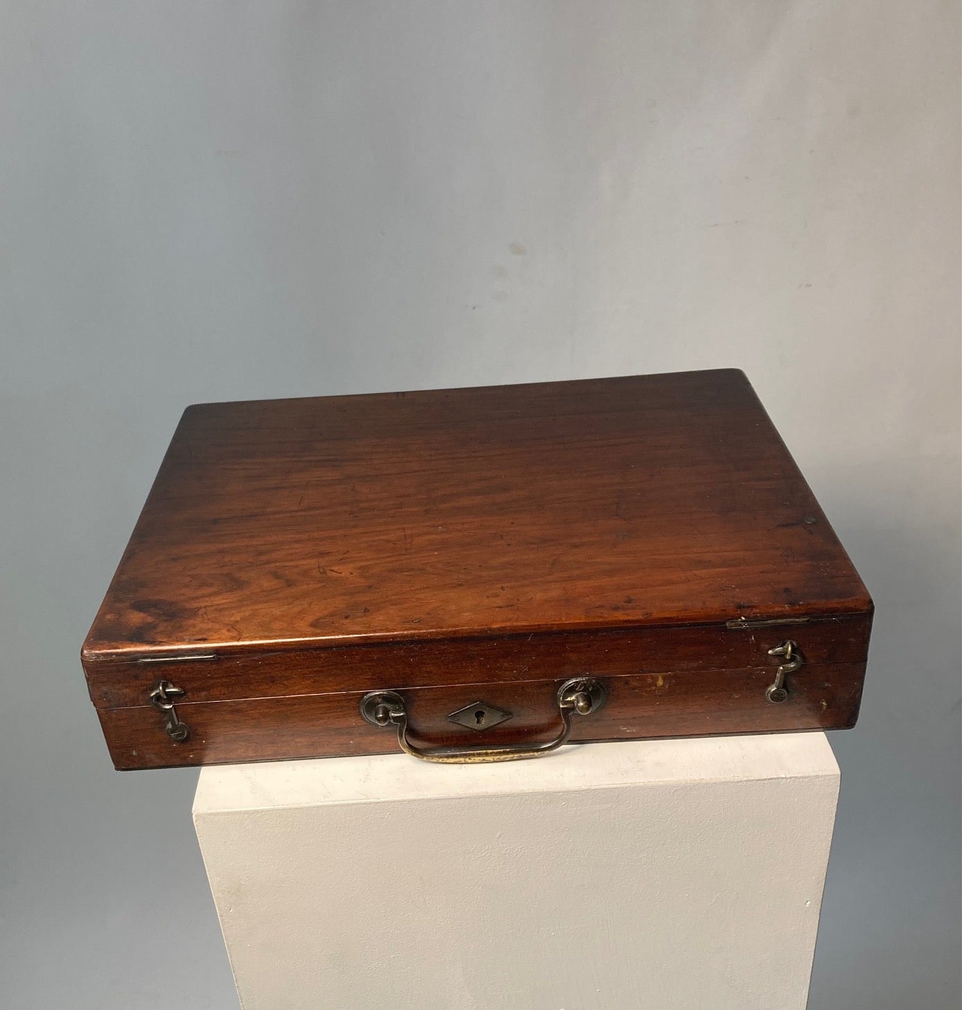 LECHERTIER ARTIST PAINT BOX - Room Four