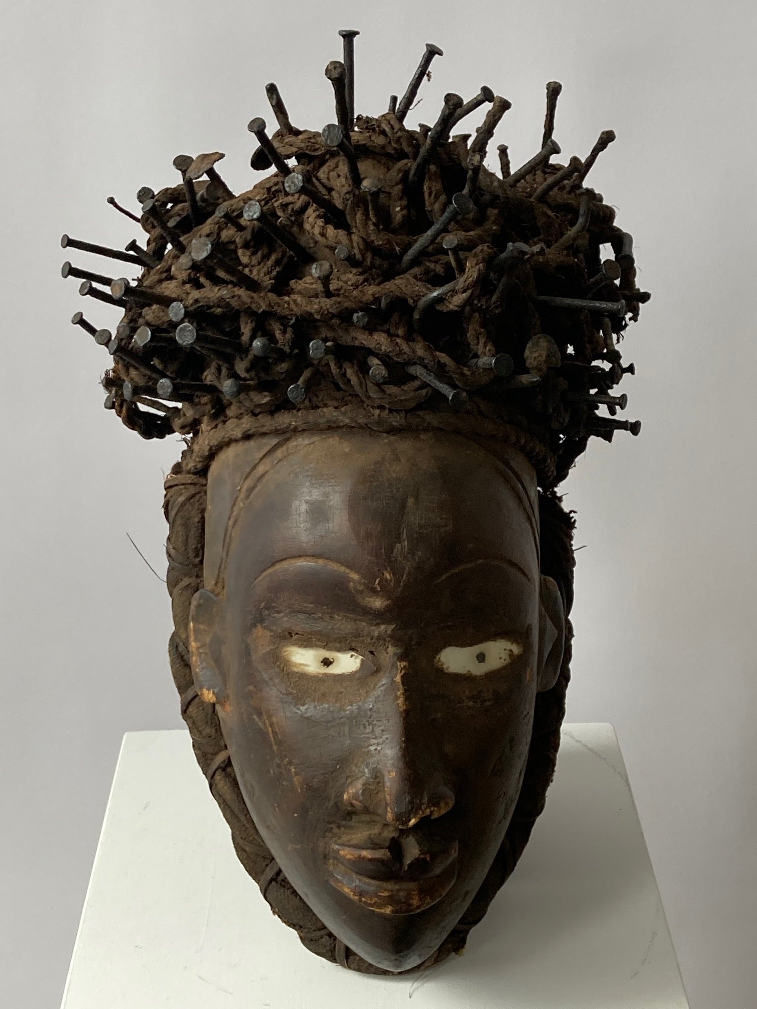 "Nail Fetish" Mask - Room Four