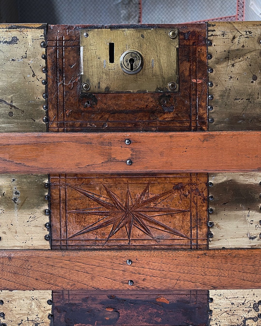 Saratoga Trunk - Antique - Room Four